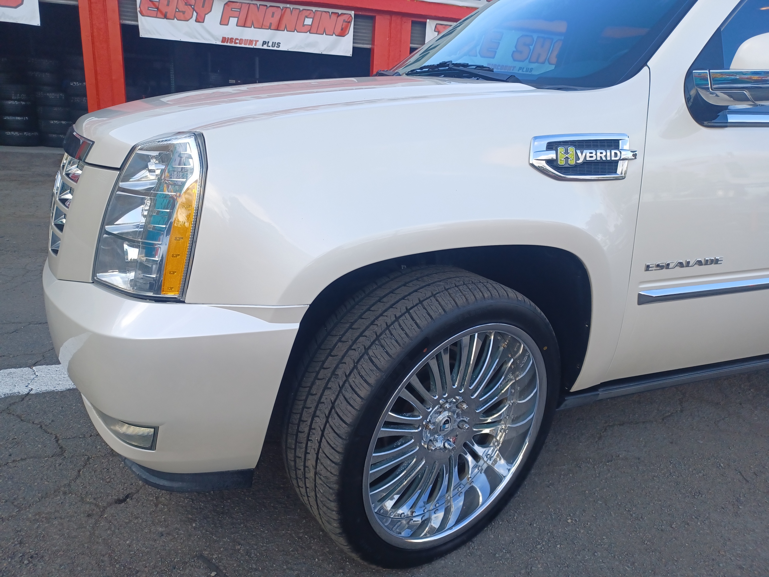 2013 Cadillac escalade HYBRID 71000 original miles