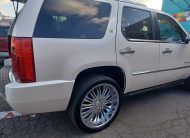 2013 Cadillac escalade HYBRID 71000 original miles