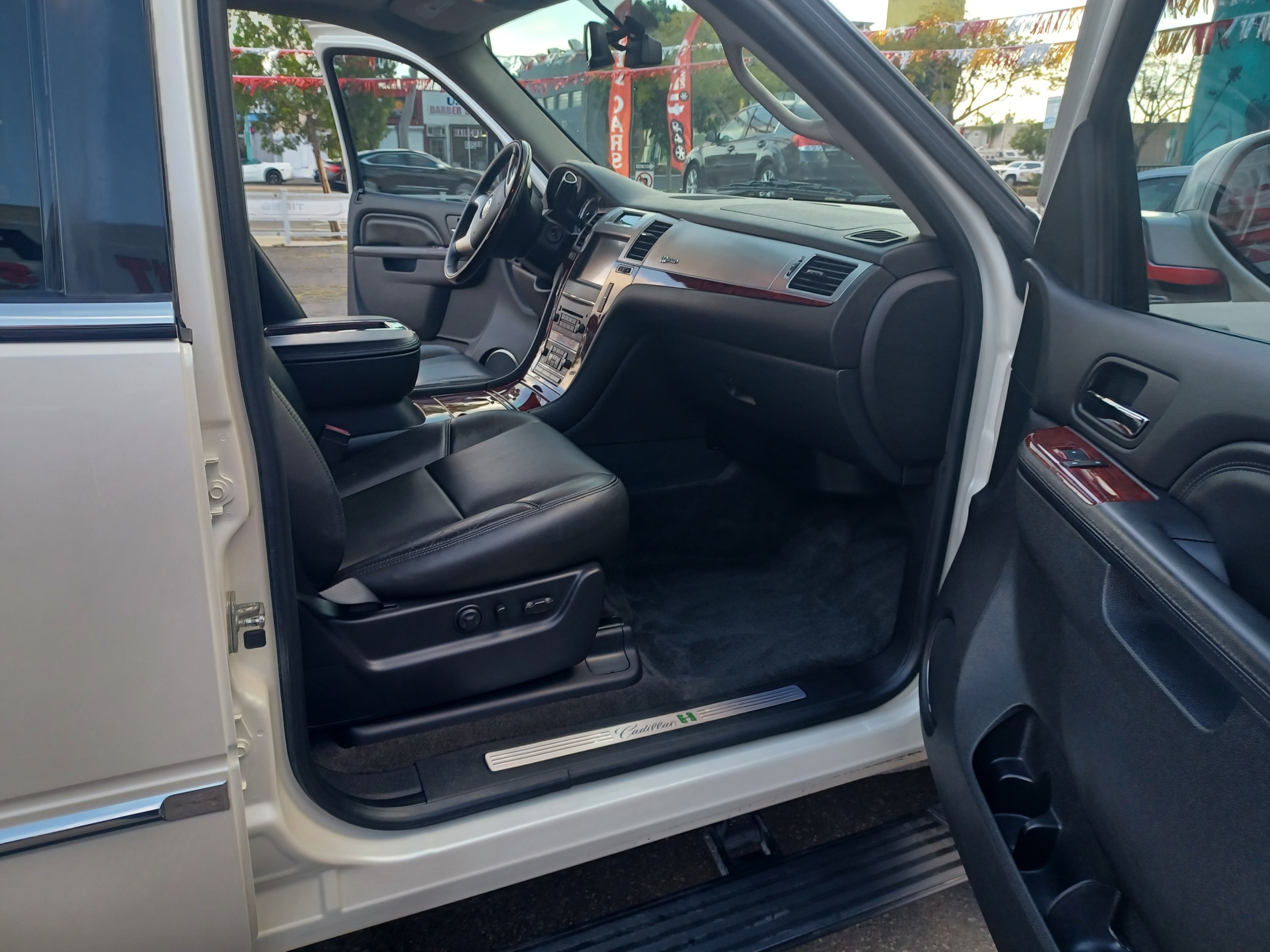 2013 Cadillac escalade HYBRID 71000 original miles