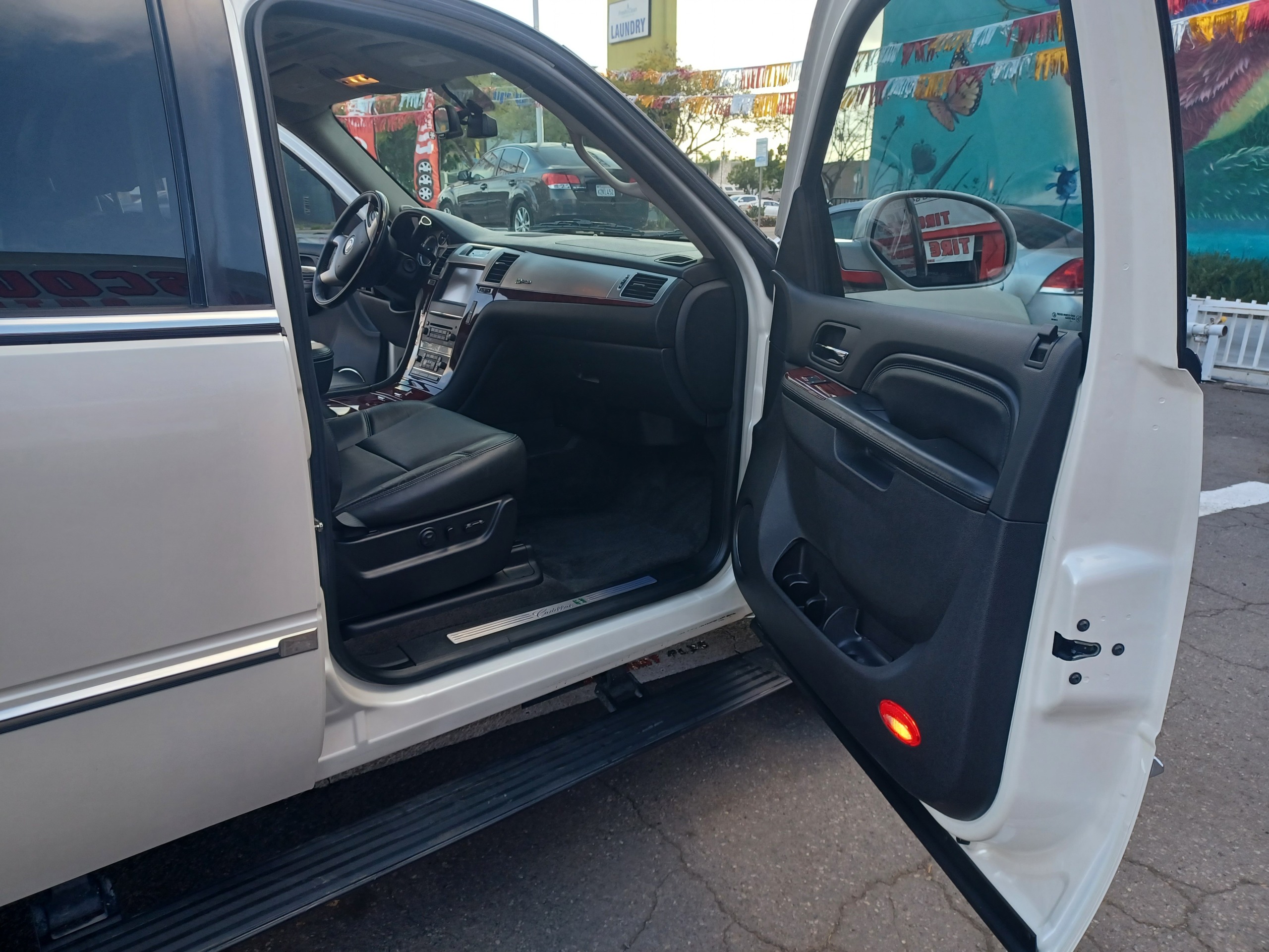 2013 Cadillac escalade HYBRID 71000 original miles