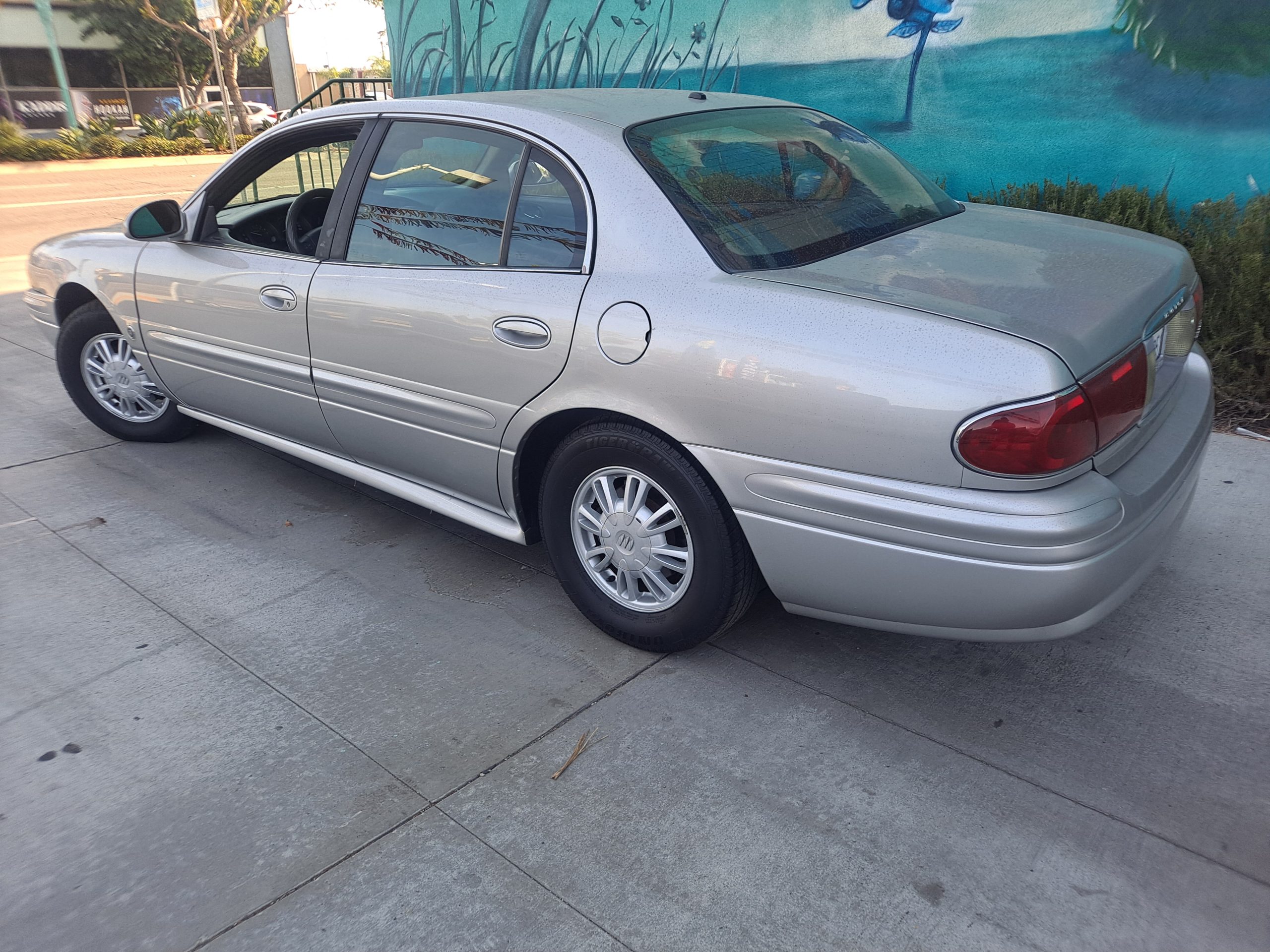 2005 buick lesabre V6 135000 original miles one owner
