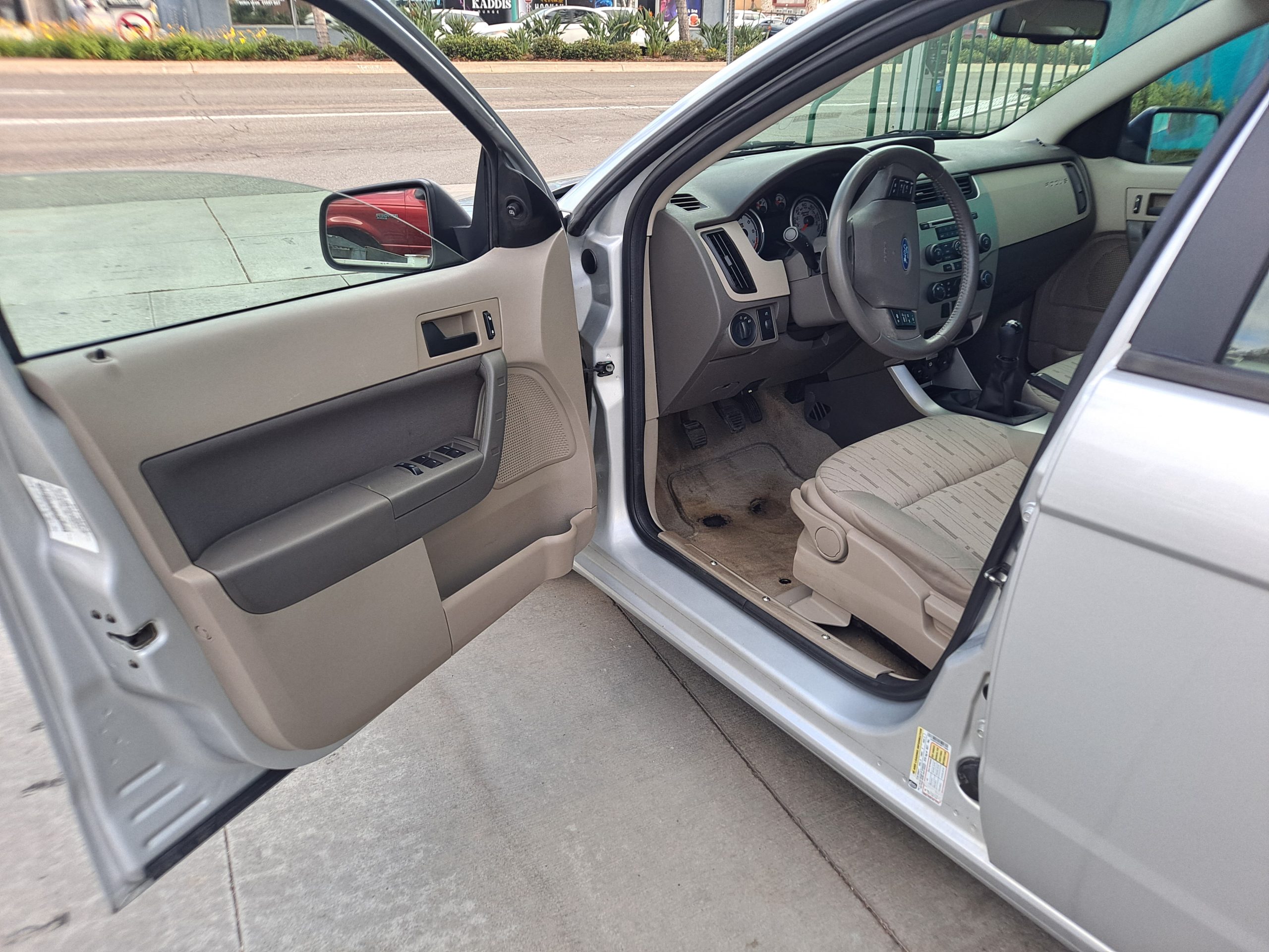 2009 ford focus 5 speed 73000 miles