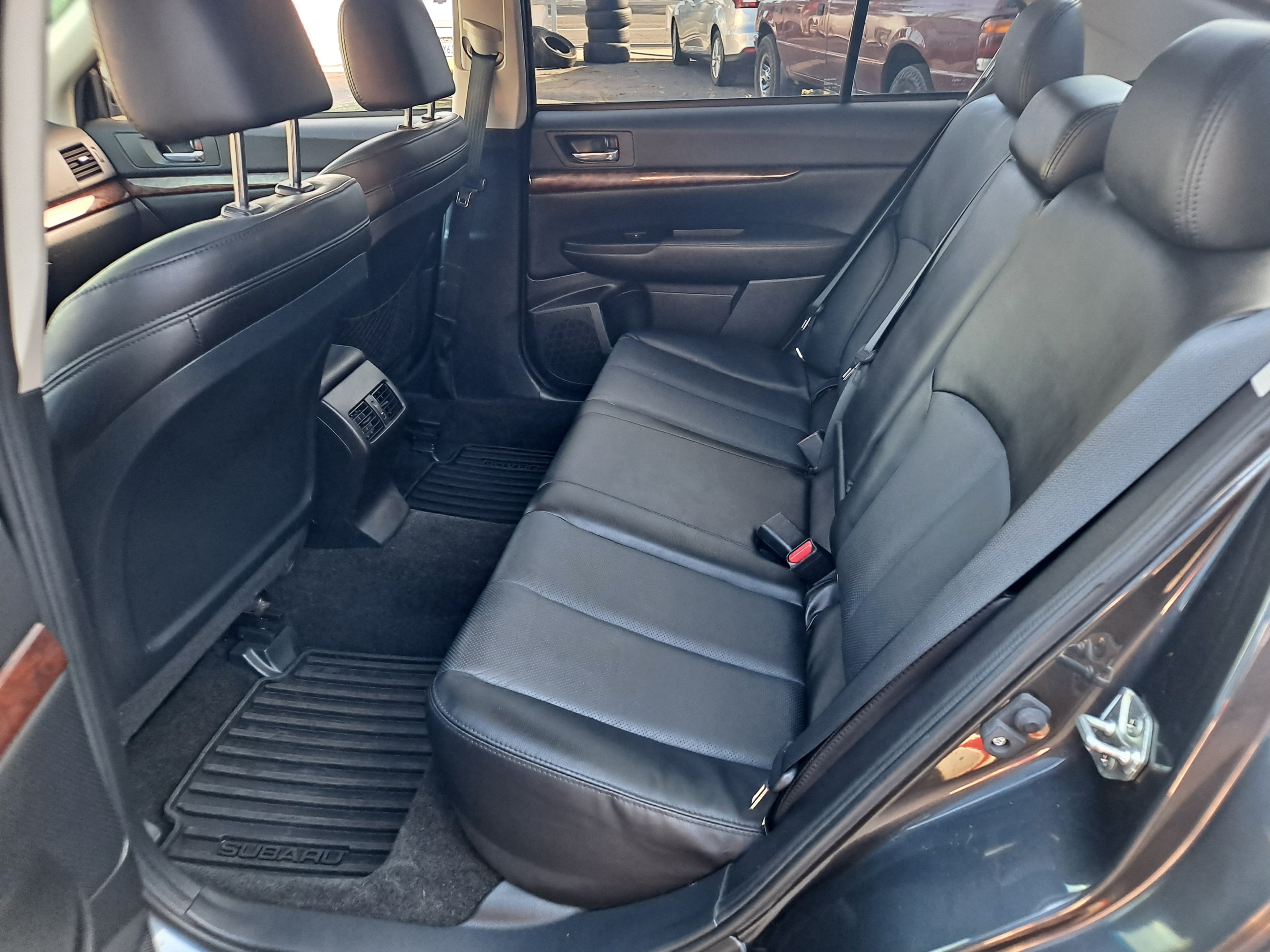 2014 subaru legacy 2.5i premium