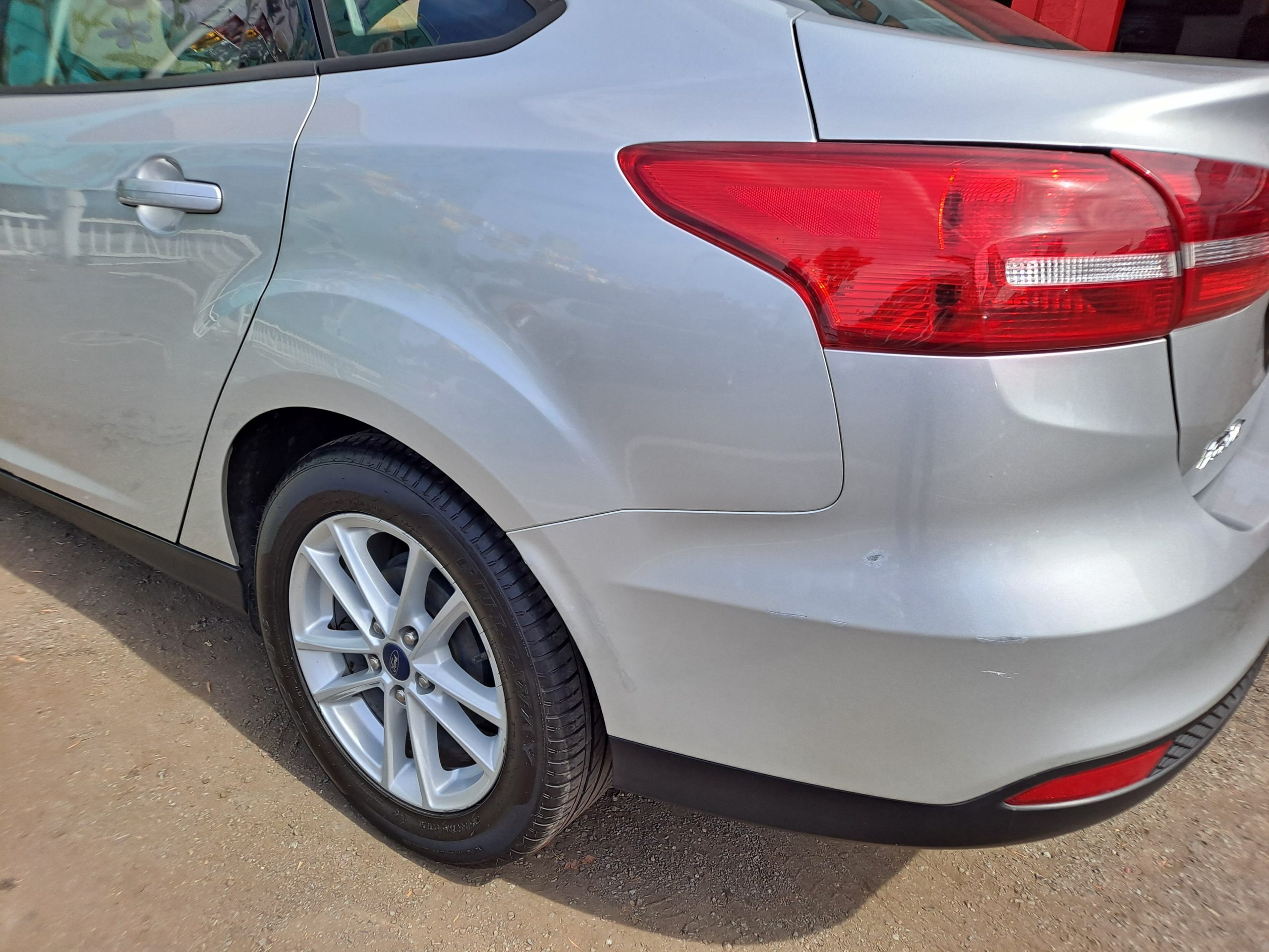 2017 FORD FOCUS SE 90000 MILES