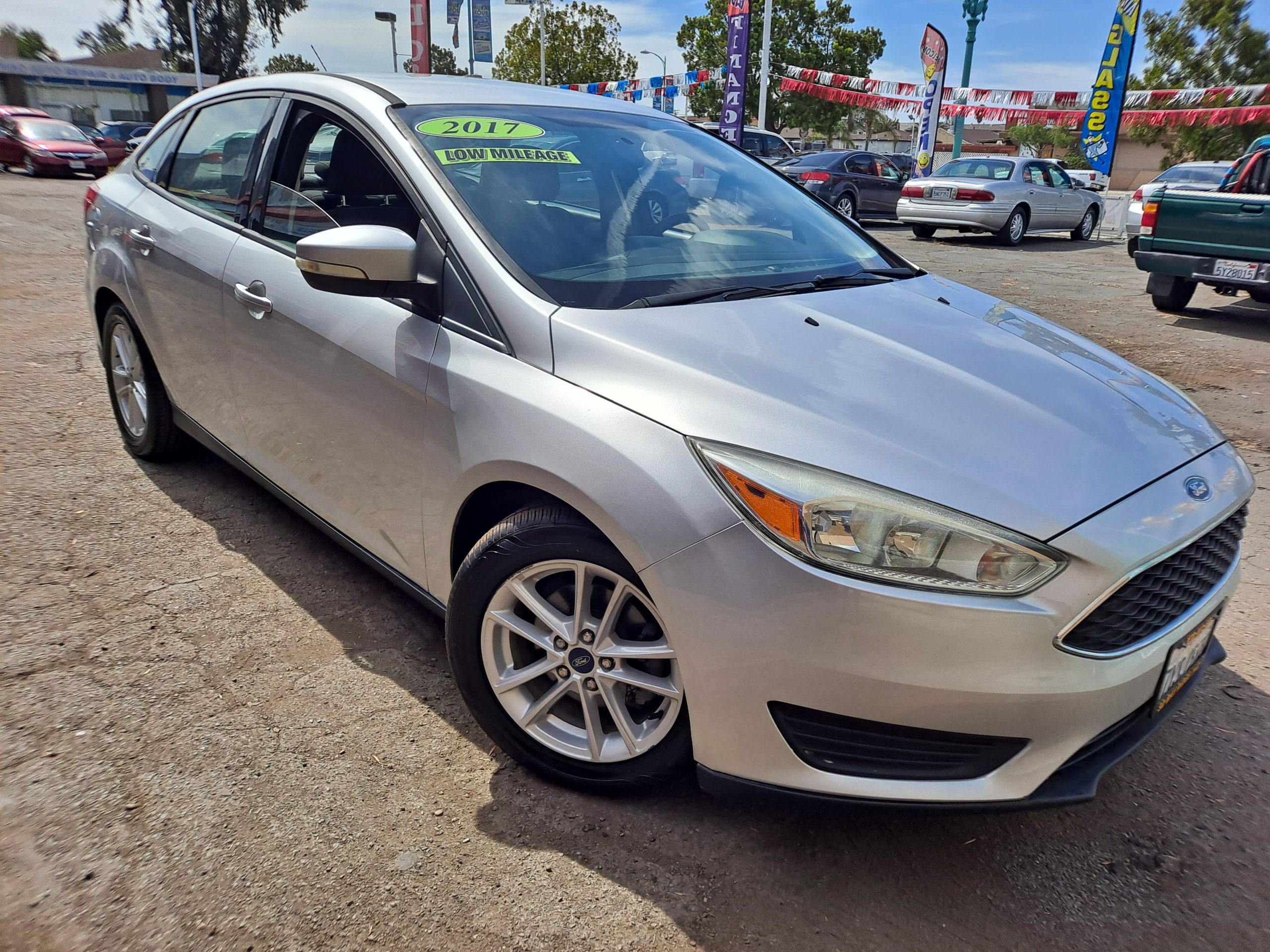 2017 FORD FOCUS SE 90000 MILES