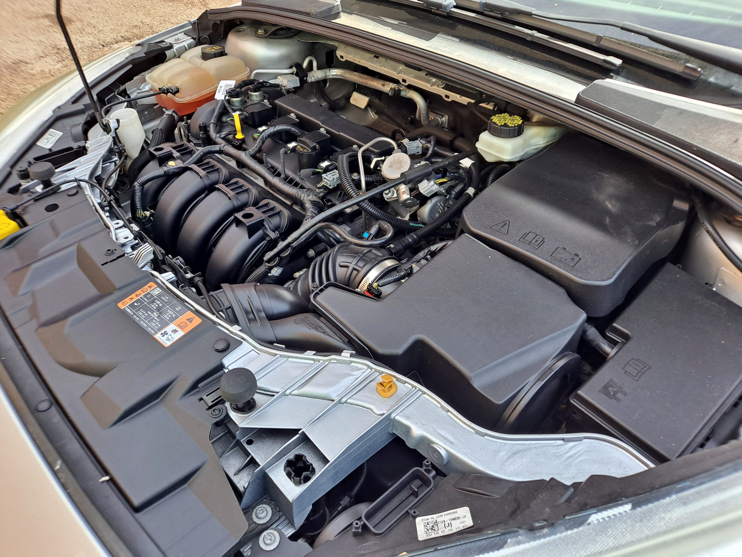 2017 FORD FOCUS SE 90000 MILES