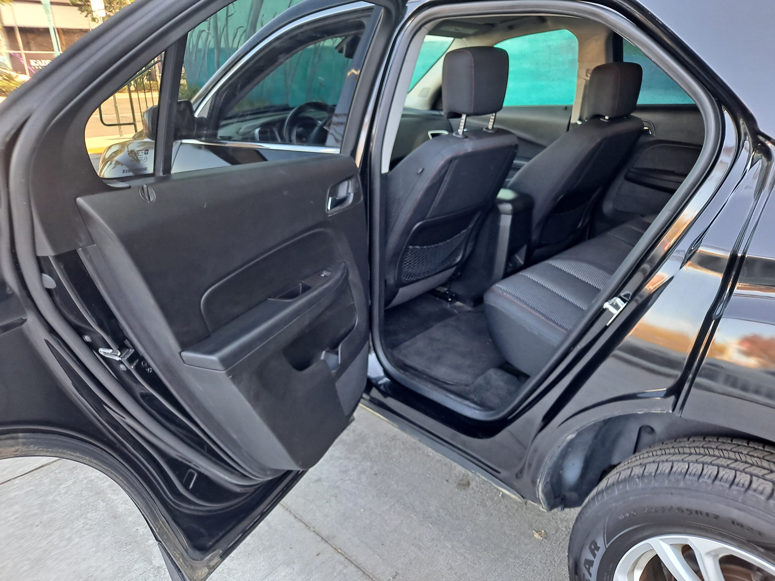 2016 Chevrolet equinox lt 73000 original miles