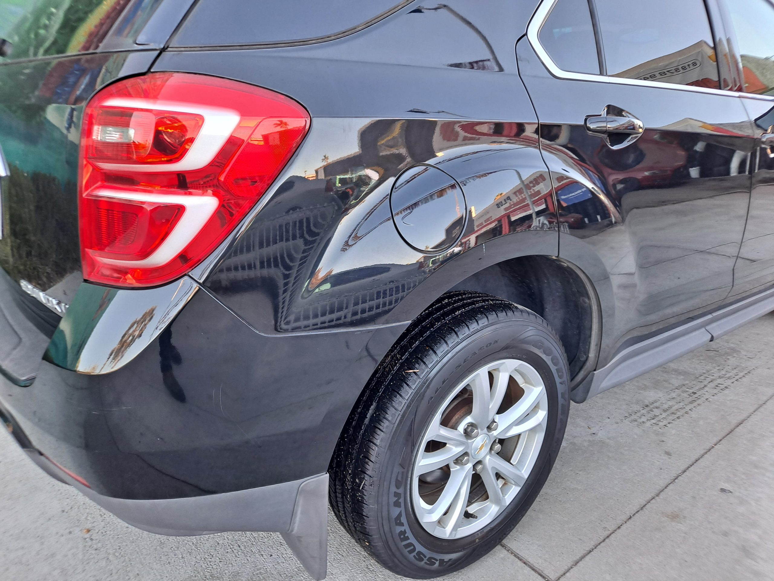 2016 Chevrolet equinox lt 73000 original miles