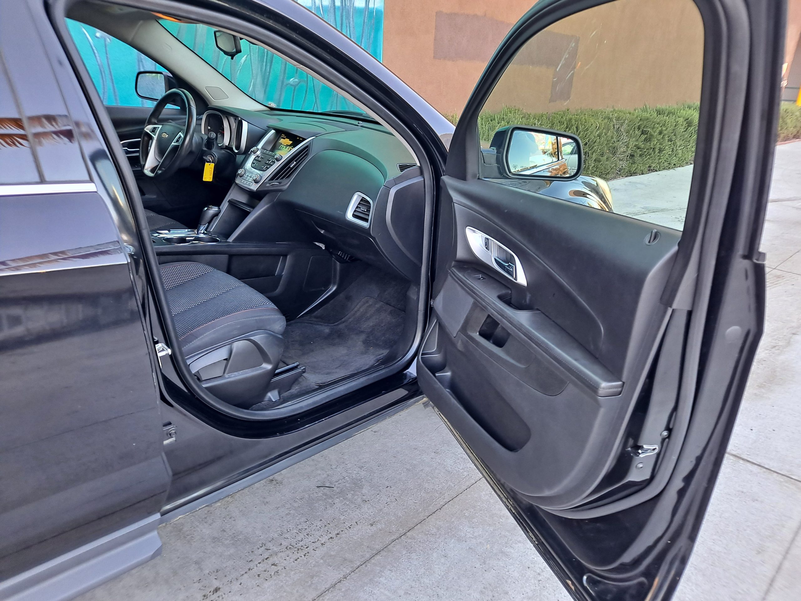 2016 Chevrolet equinox lt 73000 original miles